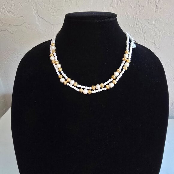 Vintage Faux Pearl,White, Gold Bead Choker Necklace Monet 15"- 18" - Picture 3 of 13
